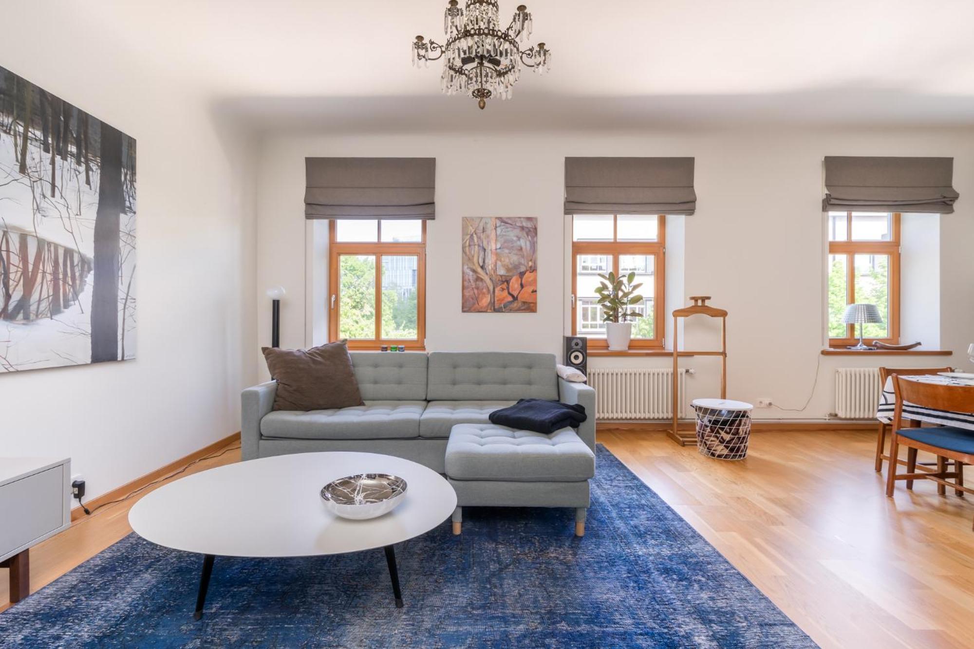 Elegant And Spacious Dzīvoklis